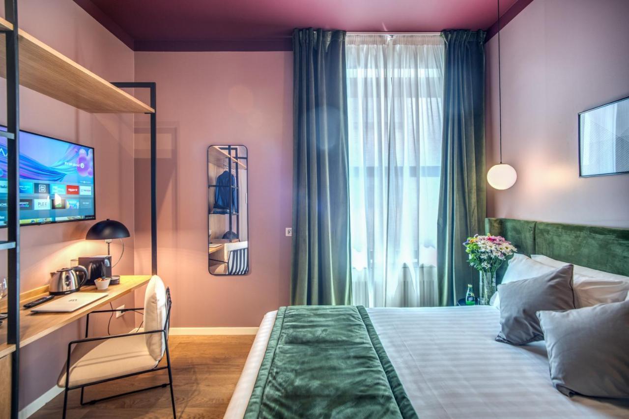 Sheva Boutique * Milan